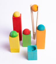 Załaduj obraz do przeglądarki galerii, Układanka - sorter kolorowe kulki