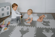 Załaduj obraz do przeglądarki galerii, Mata piankowa Grey Forest Friends